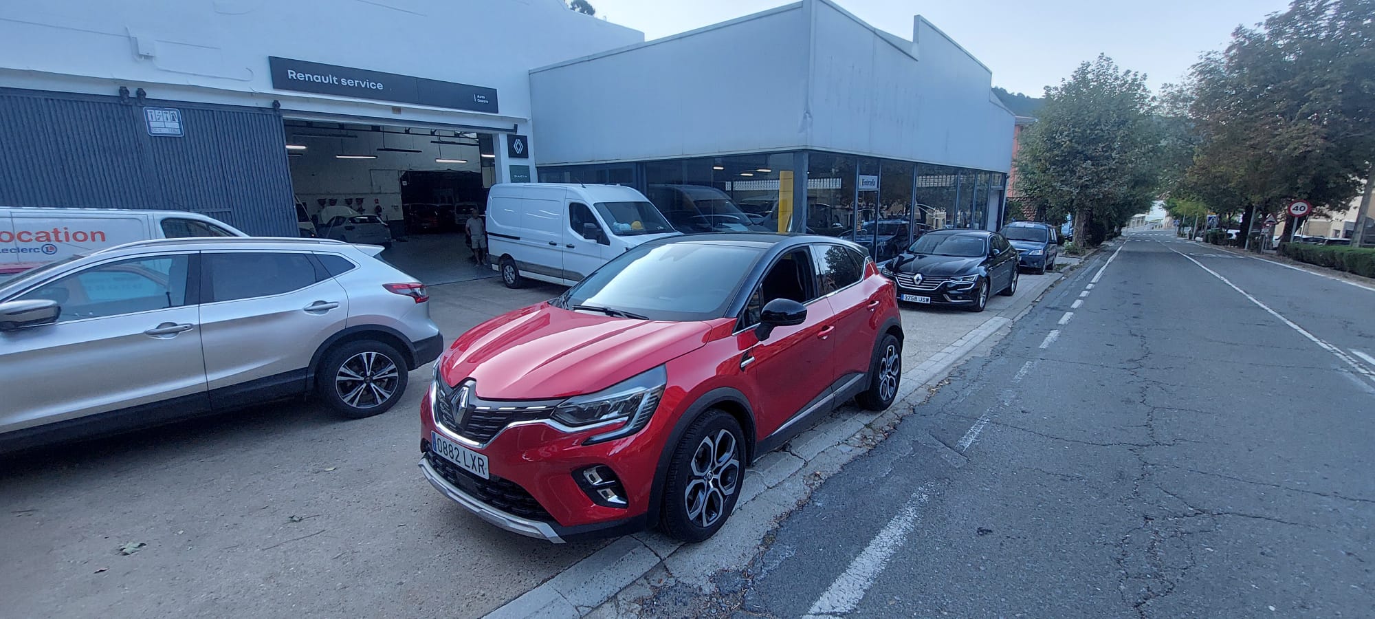Renault Captur 140CV MYH miniatura 3